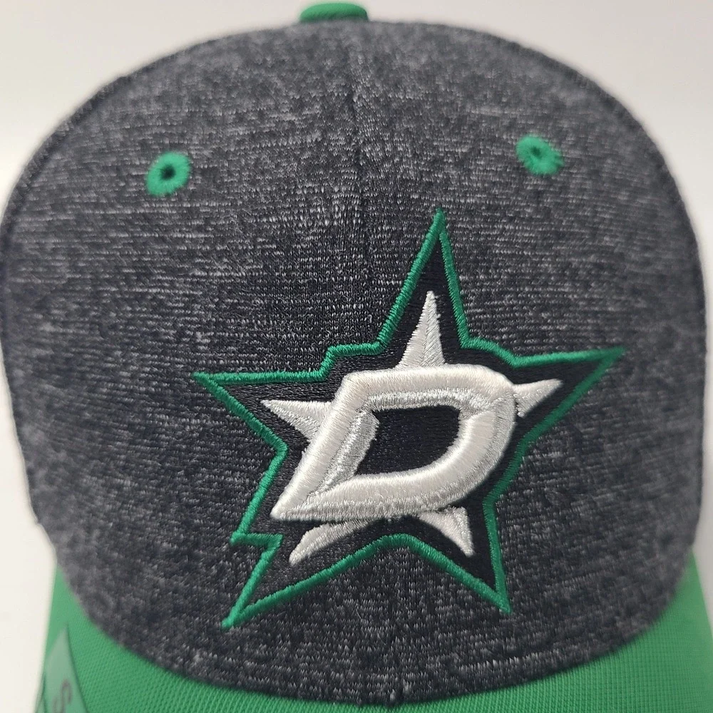 Youth Dallas Stars Hat Fitted One Size Reebok Gray Green NHL Hockey Center Ice